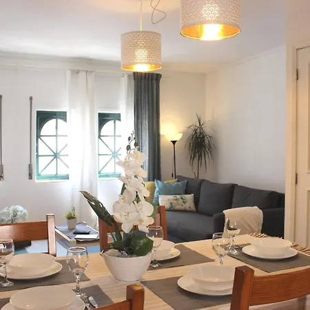 Διαμέρισμα Lovely In The Center Of Αβέιρο