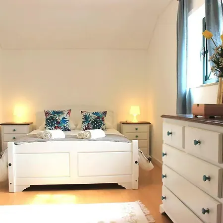 Lovely In The Center Of * Αβέιρο