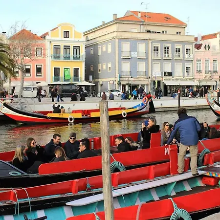Lovely In The Center Of Apartament Aveiro