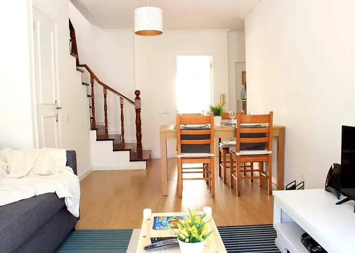 Appartement Lovely In The Center Of *